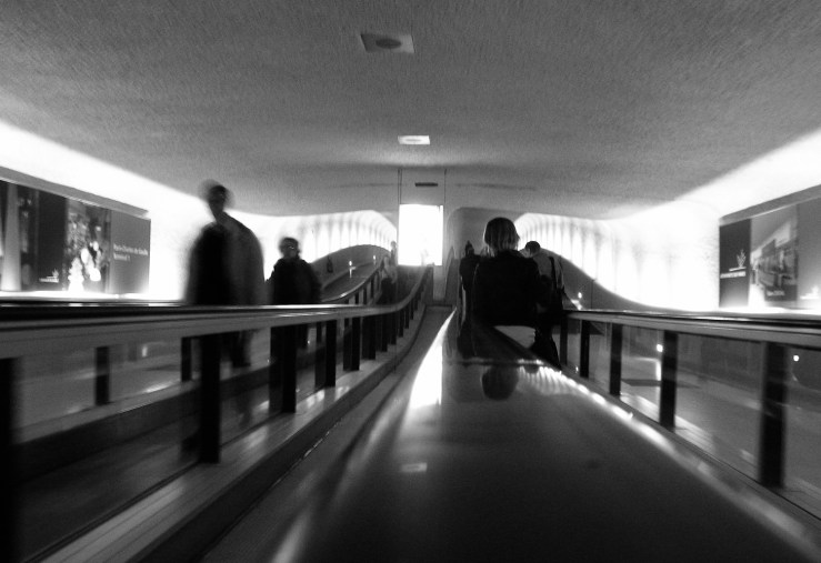 Escalator transport Escalator transport