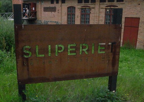 Skylt Sliperiet