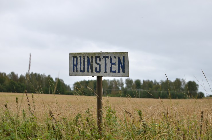 Skylt Runsten