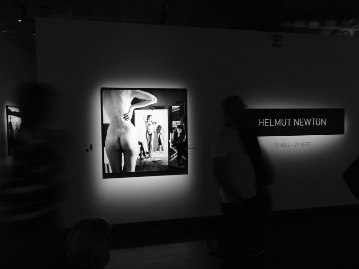 Fotoutställning med Helmut Newton på Fotografiska